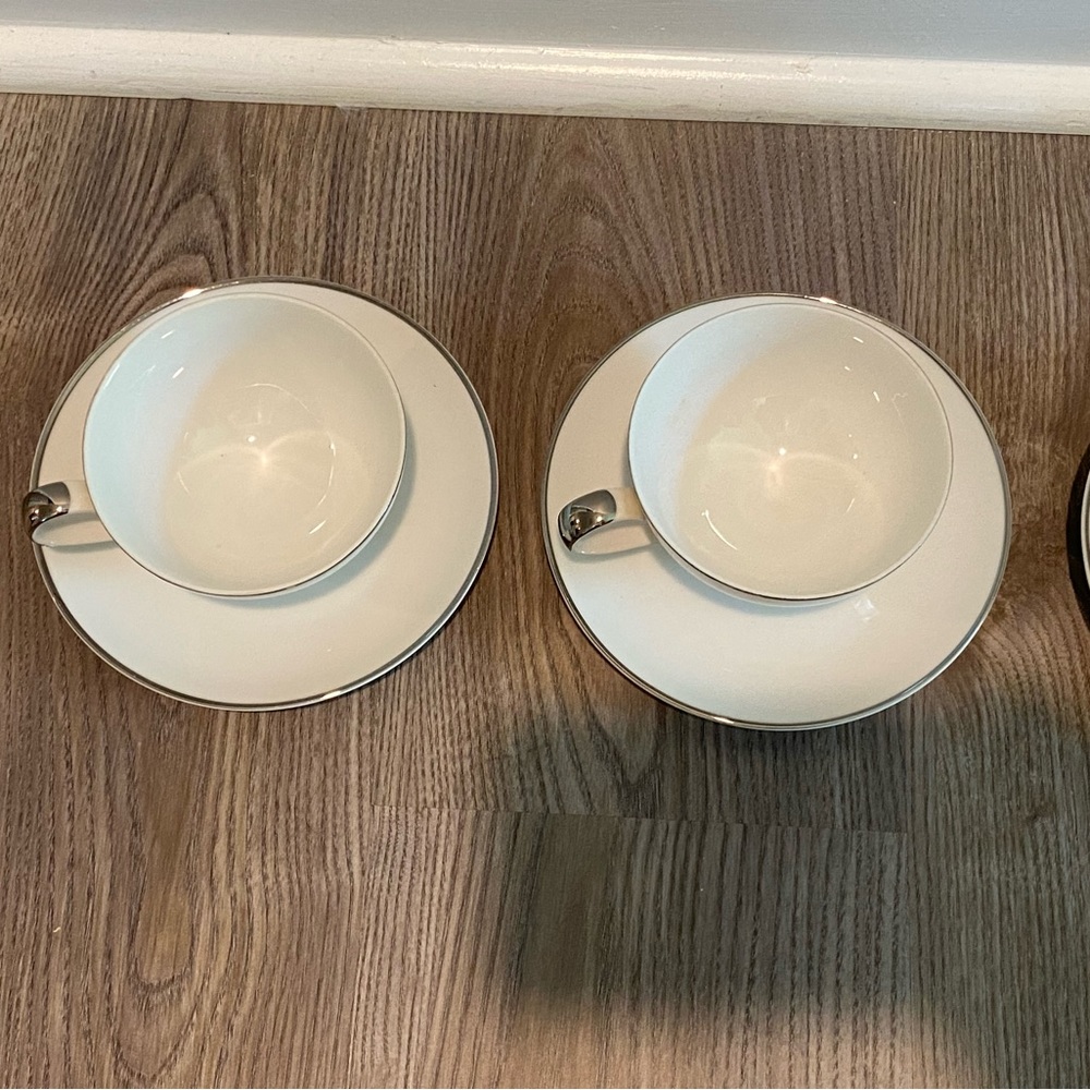 Mikasa Citation Set of 4 Cups and Saucers Set Fine China - Picture 2 of 11